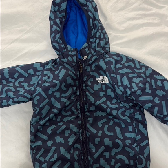 The North Face Blue Hooded Jacket - Picture 2 of 3
